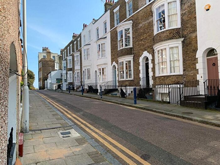 2 Bedroom Maisonette To Rent In Abbots Hill, Ramsgate, Kent, CT11