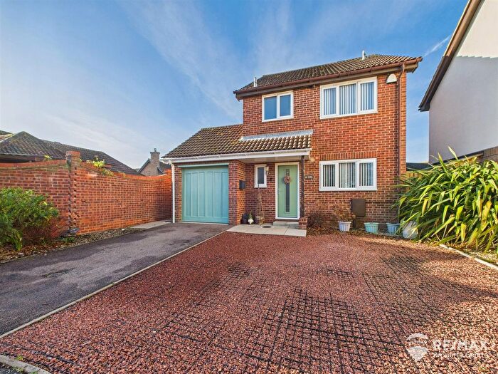 3 Bedroom Detached House For Sale In Hankin Avenue, Dovercourt, Harwich, CO12