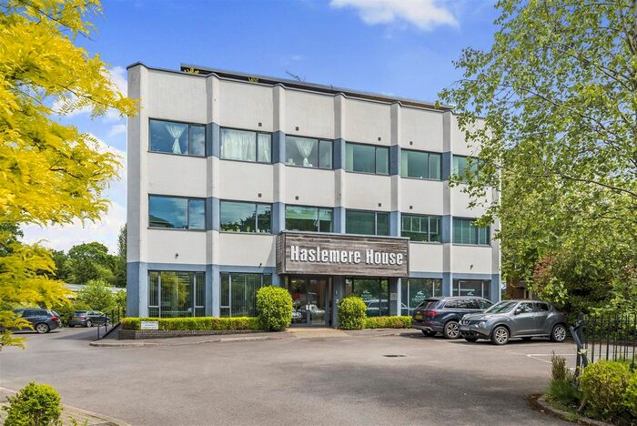 1 Bedroom Flat To Rent In Lower Street, Haslemere, GU27