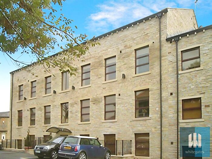 2 Bedroom Apartment To Rent In The Lighthouse, A New Hey Road, Marsh, Huddersfield, HD3