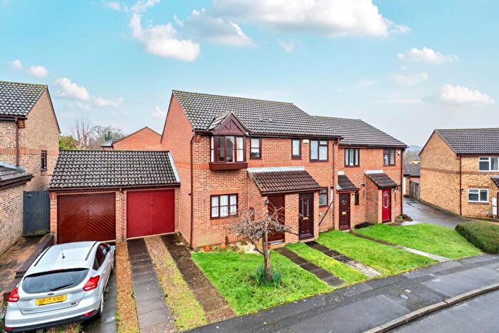 2 Bedroom End Of Terrace House For Sale In Willowmead, Leybourne, West Malling, ME19