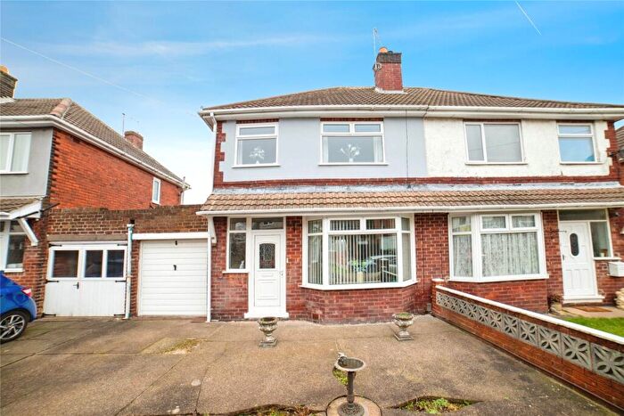 3 Bedroom Semi-Detached House For Sale In Crompton Road, Pleasley, Mansfield, Nottinghamshire, NG19