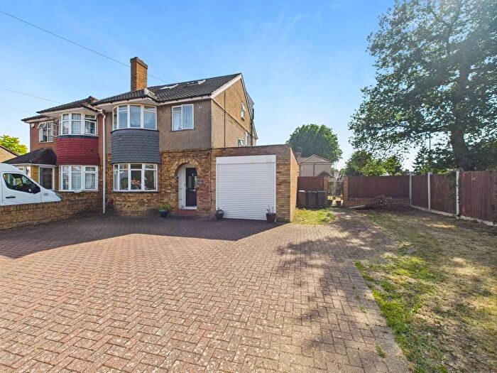 5 Bedroom Semi-Detached House For Sale In Benedict Drive, Feltham, Middlesex, TW14