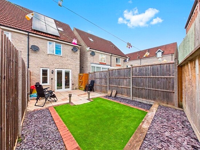 3 Bedroom Semi-Detached House For Sale In Station Court, Kingswood, Bristol, BS15