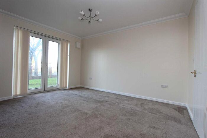 2 Bedroom Flat To Rent In Ridley Close, Barking, IG11