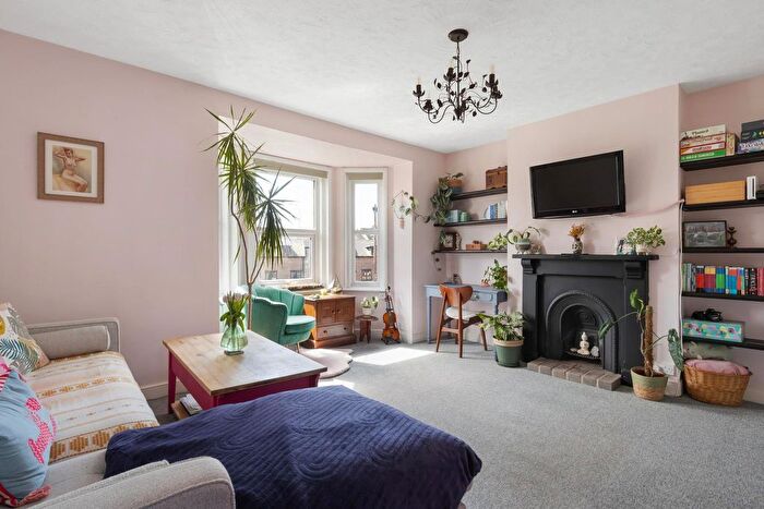 1 Bedroom Maisonette For Sale In London Road, Dorchester, DT1