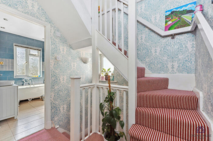 4 Bedroom Semi-Detached House To Rent In Thurlestone Avenue, London, N12