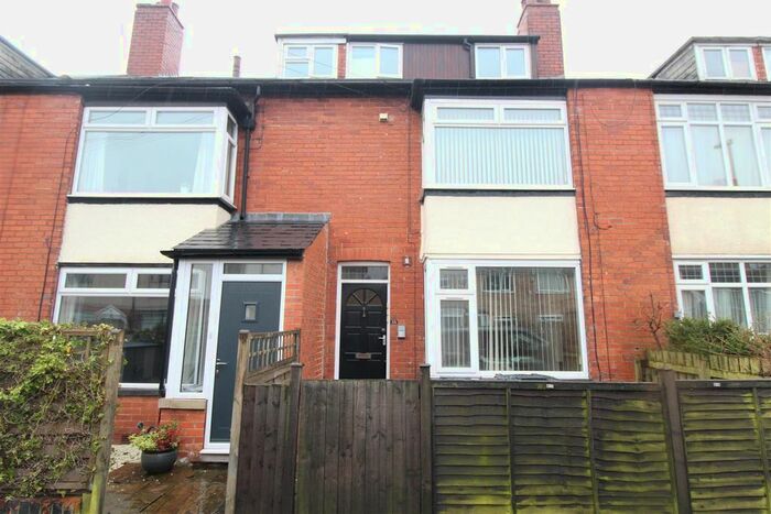 1 Bedroom Flat To Rent In Chandos Terrace, Leeds, LS8