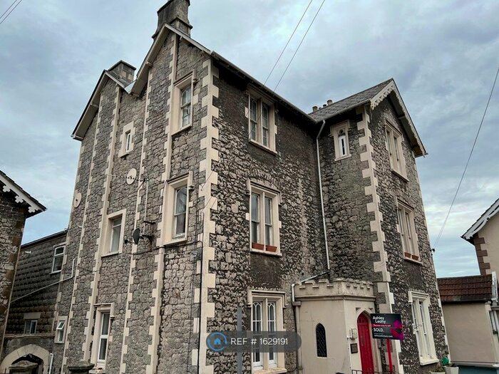 2 Bedroom Flat To Rent In Park Lodge, Weston-Super-Mare, BS23