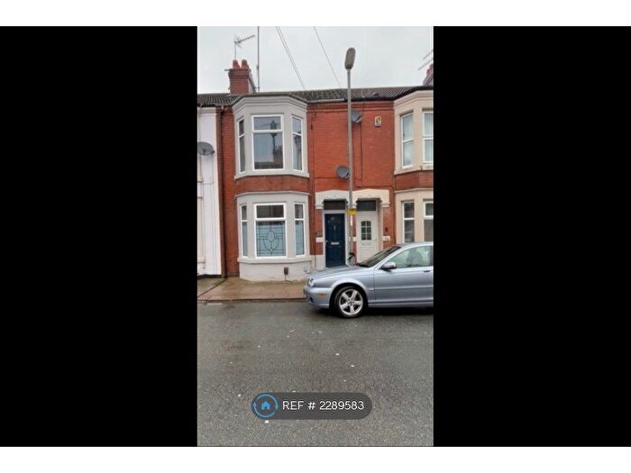 3 Bedroom Terraced House To Rent In Euston Road, Northampton, NN4