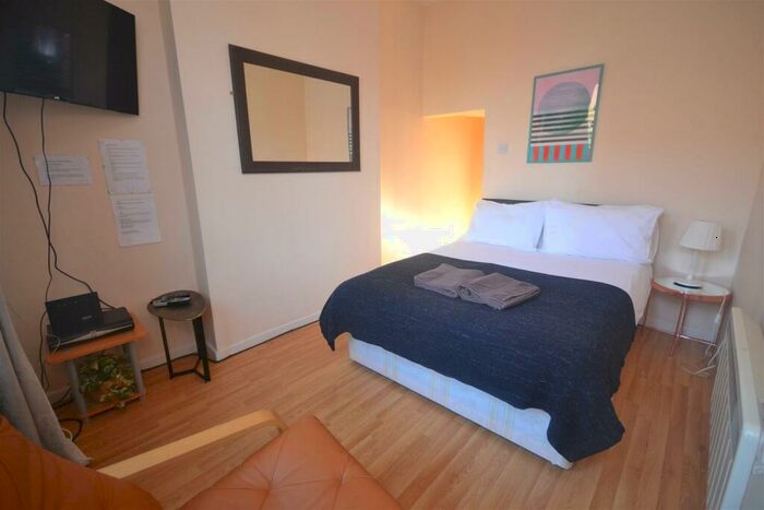 1 Bedroom Flat To Rent In Friar Street, Reading, RG1