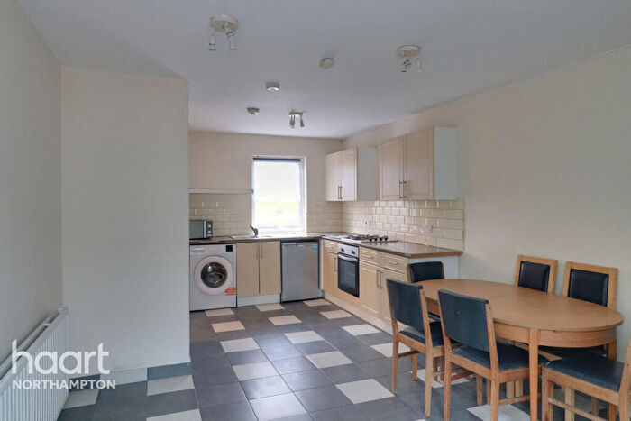 3 Bedroom Terraced House To Rent In Tyes Court, Northampton, NN3