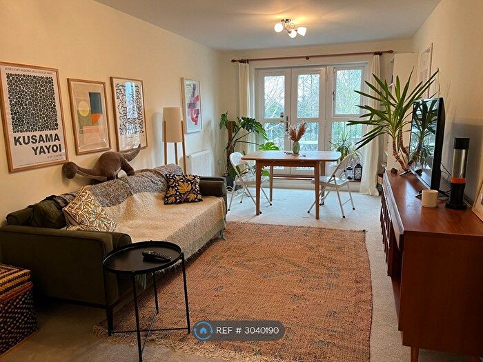 1 Bedroom Flat To Rent In Worcester Close, London, SE20