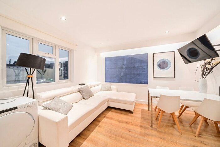 2 Bedroom Property To Rent In Bedford Road, London, SW4