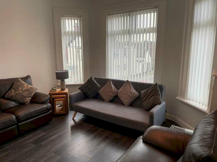 2 Bedroom Apartment To Rent In King Street, Stoke-on-trent, ST4