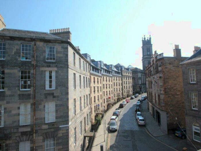 1 Bedroom Flat To Rent In Clarence Street, Stockbridge, Edinburgh, EH3