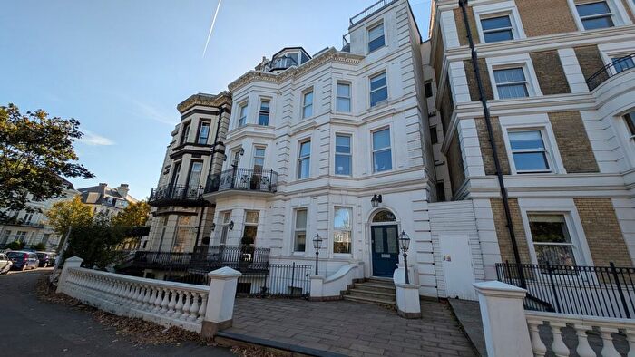 1 Bedroom Flat To Rent In Trinity Crescent, Folkestone, Kent, CT20