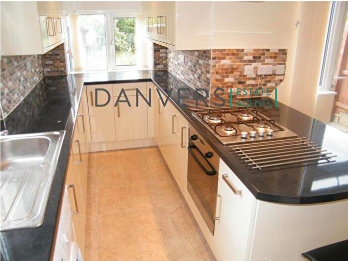 4 Bedroom Property To Rent In Landseer Road, Leicester, LE2