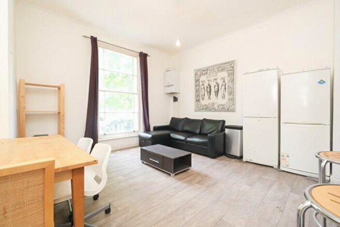 6 Bedroom Maisonette To Rent In Offord Road, London, N1