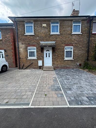 3 Bedroom Semi-Detached House To Rent In Godwyn Road, Deal, CT14