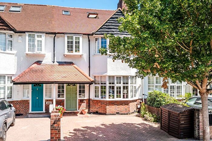 4 Bedroom Property For Sale In Michelham Gardens, Strawberry Hill, TW1