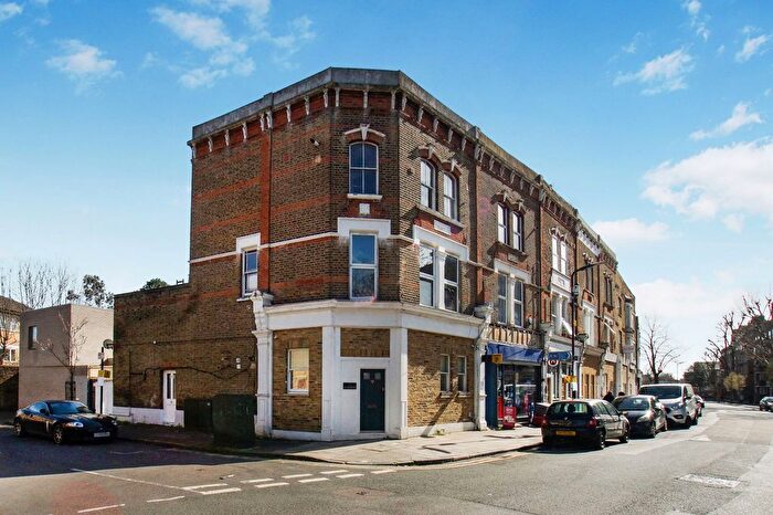 1 Bedroom Flat For Sale In Clarence Road, London, E5