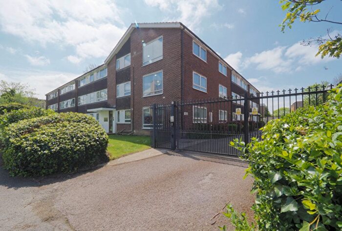 2 Bedroom Flat To Rent In Rosslyn Rd, Watford, WD18