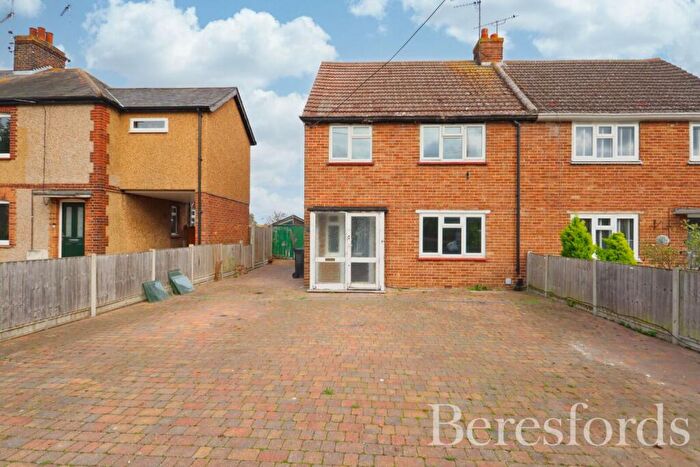 3 Bedroom Semi-Detached House For Sale In Mundon Road, Maldon, CM9