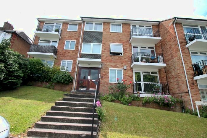 2 Bedroom Flat To Rent In Alexandra Park Road, Wood Green, N22