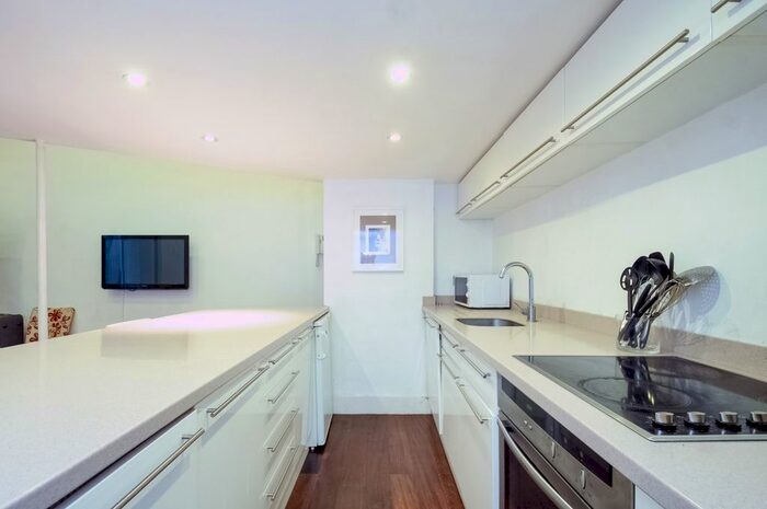 Studio To Rent In Queen's Gate, London, SW7