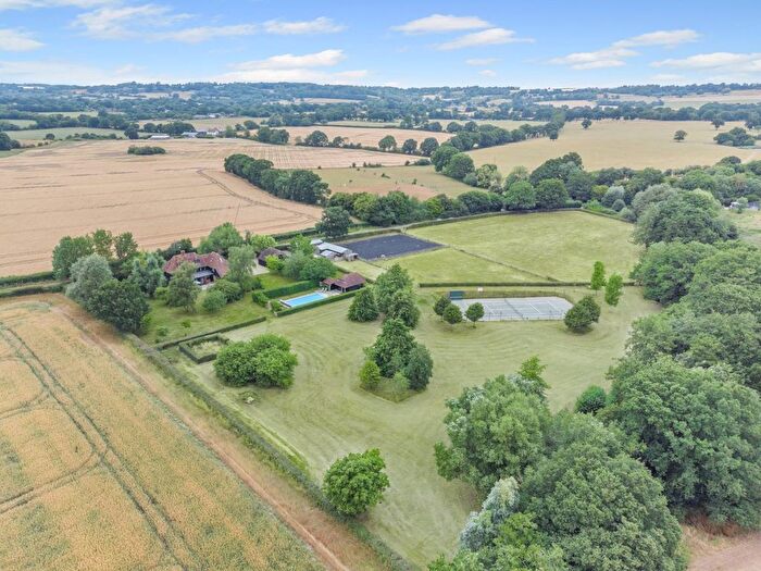 5 Bedroom Detached House For Sale In Southernden Road, Egerton, Kent, TN27