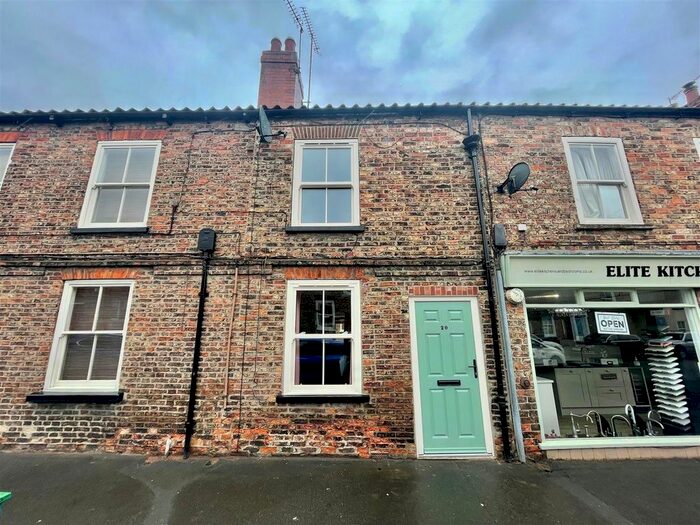 2 Bedroom Terraced House To Rent In George Street, Pocklington, York, YO42