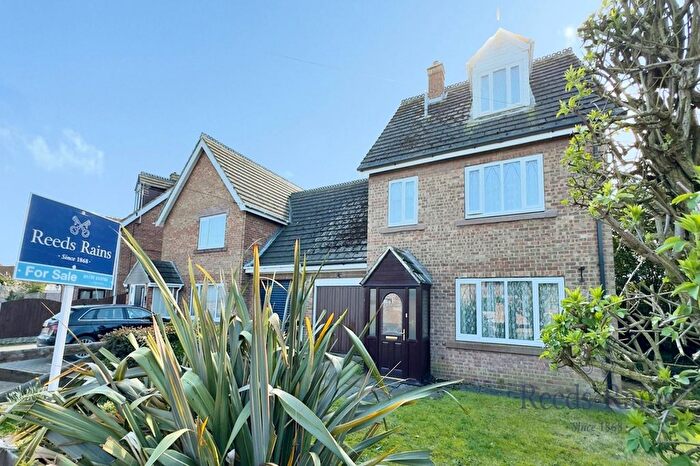 5 Bedroom Link Detached House For Sale In Finkle Street, Hensall, Selby, North Yorkshire, DN14
