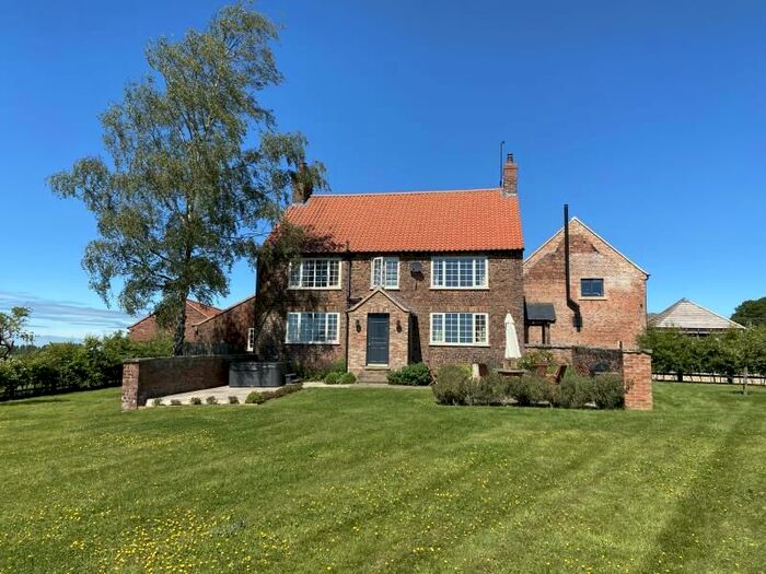 4 Bedroom Farmhouse To Rent In Healaugh Lane, Wetherby Road, Long Marston, YO26