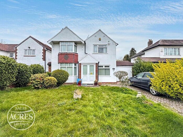 4 Bedroom Detached House For Sale In Ray Hall Lane, Great Barr, Birmingham, B43