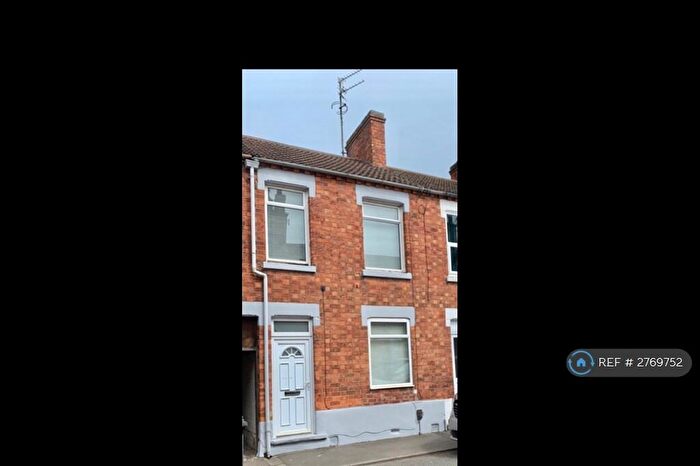 2 Bedroom Terraced House To Rent In Wood Street, Kettering, NN16