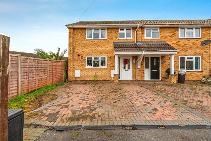 2 Bedroom End Of Terrace House For Sale In Burbush Close, Holbury, Southampton, Hampshire, SO45