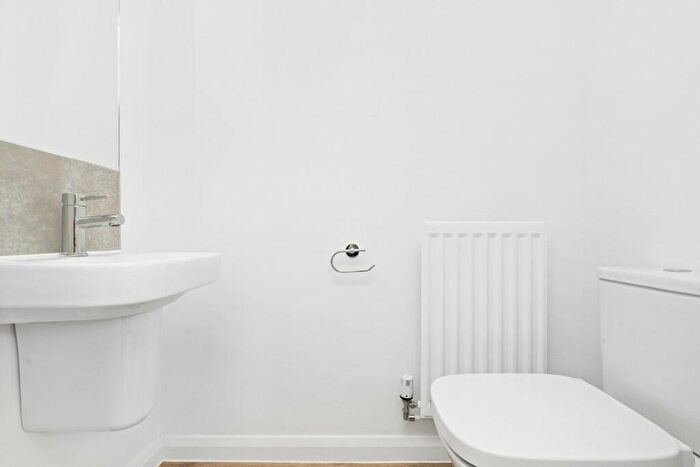 2 Bedroom End Of Terrace House To Rent In Pommel Court, Braintree, Essex, CM7