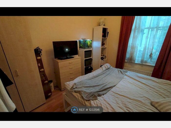 1 Bedroom Flat To Rent In Archway Road, London N6