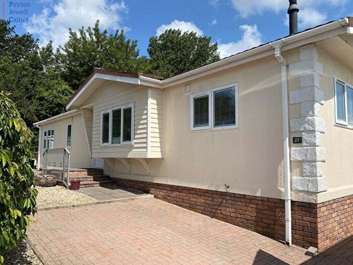 3 Bedroom Detached Bungalow For Sale In Heronston Lane, Bridgend, Bridgend County., CF31
