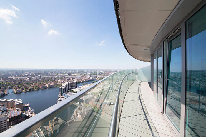 1 Bedroom Apartment To Rent In Crossharbour Plaza, London, E14