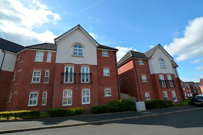 2 Bedroom Apartment For Sale In Hardy Close, Dukinfield, Cheshire, SK16