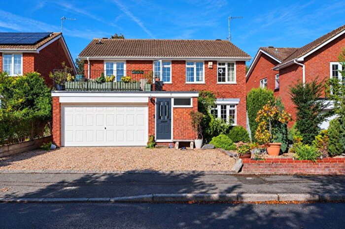 4 Bedroom Detached House For Sale In Sandon Close, Tring, HP23