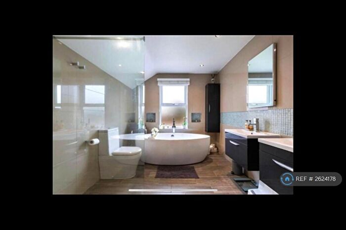 3 Bedroom Terraced House To Rent In Tharp Road, Wallington, SM6