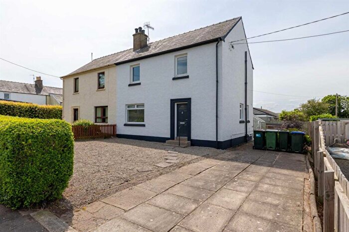 3 Bedroom Semi-Detached House For Sale In Green Road, Balbeggie, Perth, PH2