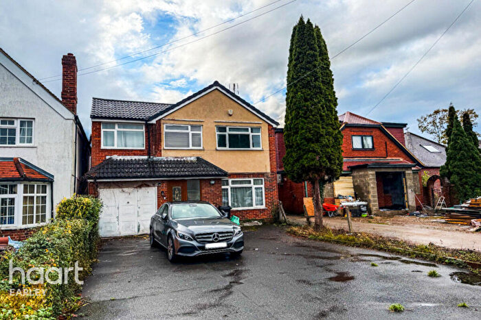 5 Bedroom Detached House To Rent In Crockhamwell Road, Reading, RG5