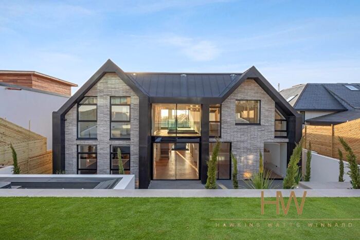 5 Bedroom Detached House To Rent In Hill Brow, Hove, BN3