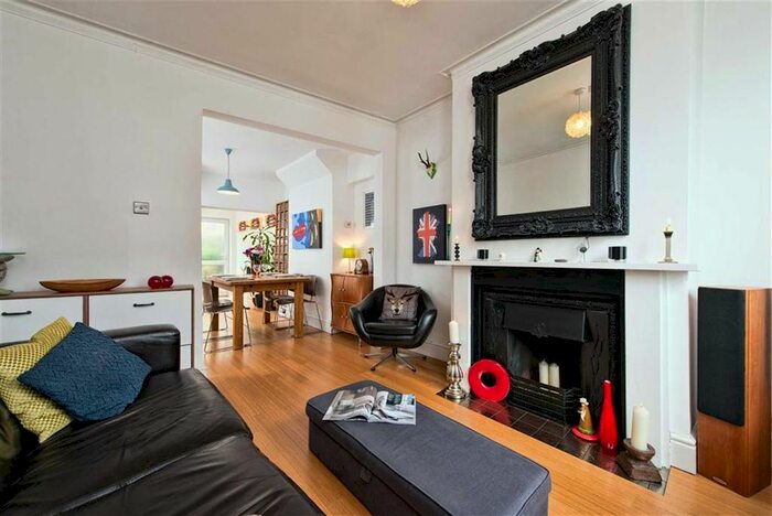 3 Bedroom End Of Terrace House To Rent In Union Street, Swindon, SN1