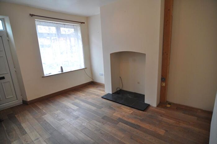 3 Bedroom House To Rent In Wall Street, Barnsley, S70