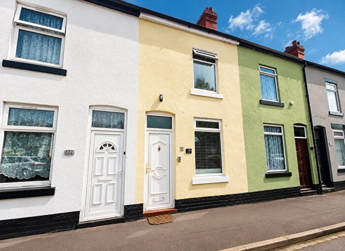 2 Bedroom Terraced House To Rent In Field Road, Walsall, WS3